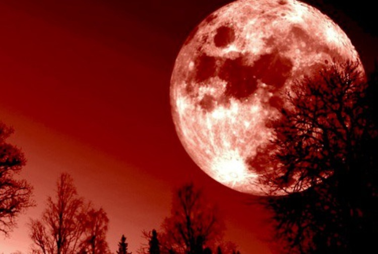 Luna di Sangue,  sara l'eclissi totale piu lunga del secolo