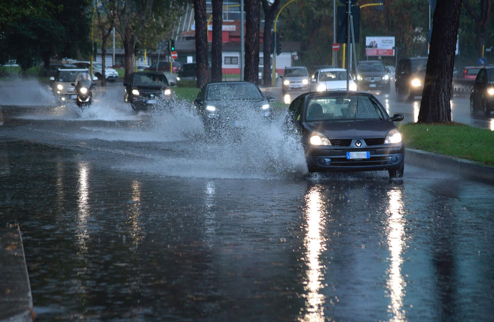 Nordovest sott'acqua per TEMPORALI E NUBIFRAGI.