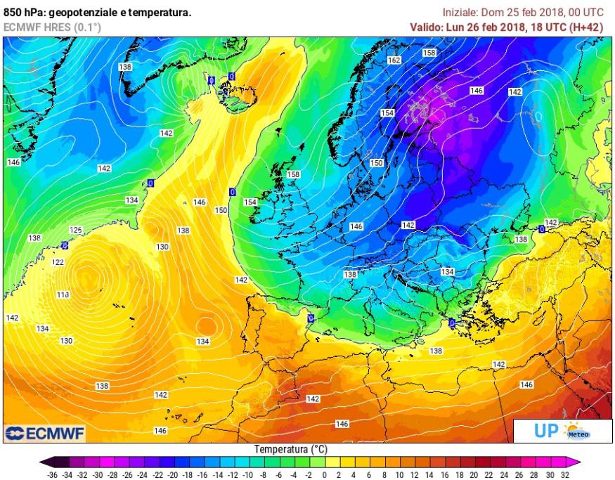 In questo modello ECMWF all'altezza 850 hPa si apprezza l'affondo di aria siberiana sull'Italia nella giornata di domani