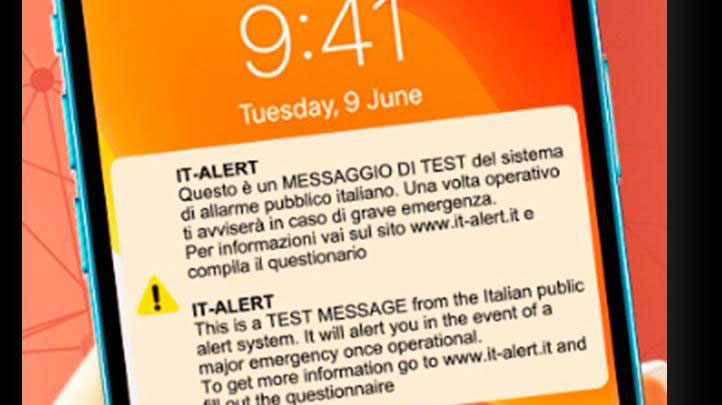 A settembre tornerà a suonare il sistema di allarme sui telefoni di milioni di italiani. A cosa serve IT-alert, e quando il test in ogni regione?