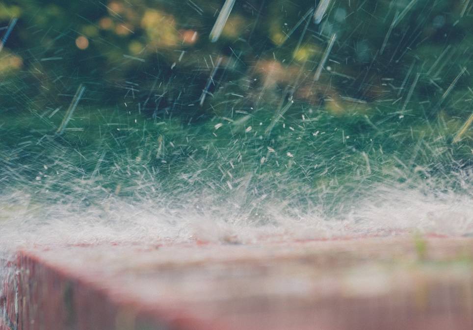 Maltempo su diverse regioni d'Italia ma poi settembre finisce con il bel tempo.