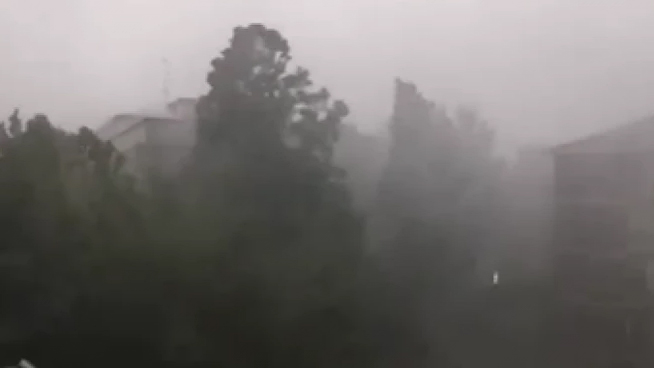 Maltempo Alessandria, i video impressionanti. Ecco cos'e il downburst