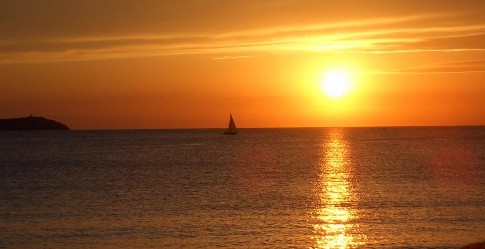 Ecco perche le previsioni stagionali del modello europeo, che prevedevano un giugno piu caldo della media, sono state invalidate da una importante anomalia barica annidata sulla penisola Scandinava.